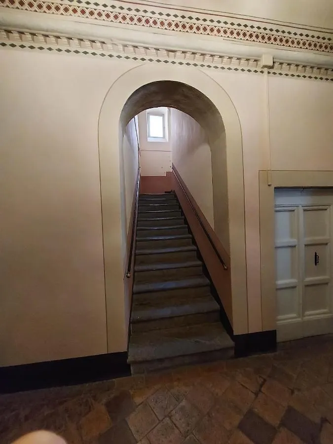 アパート ヴォルテッラPalazzo De Luigiアパートメント